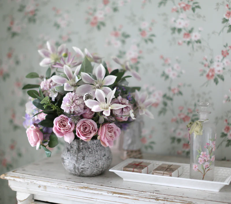 Cómo limpiar un arreglo con flores artificiales