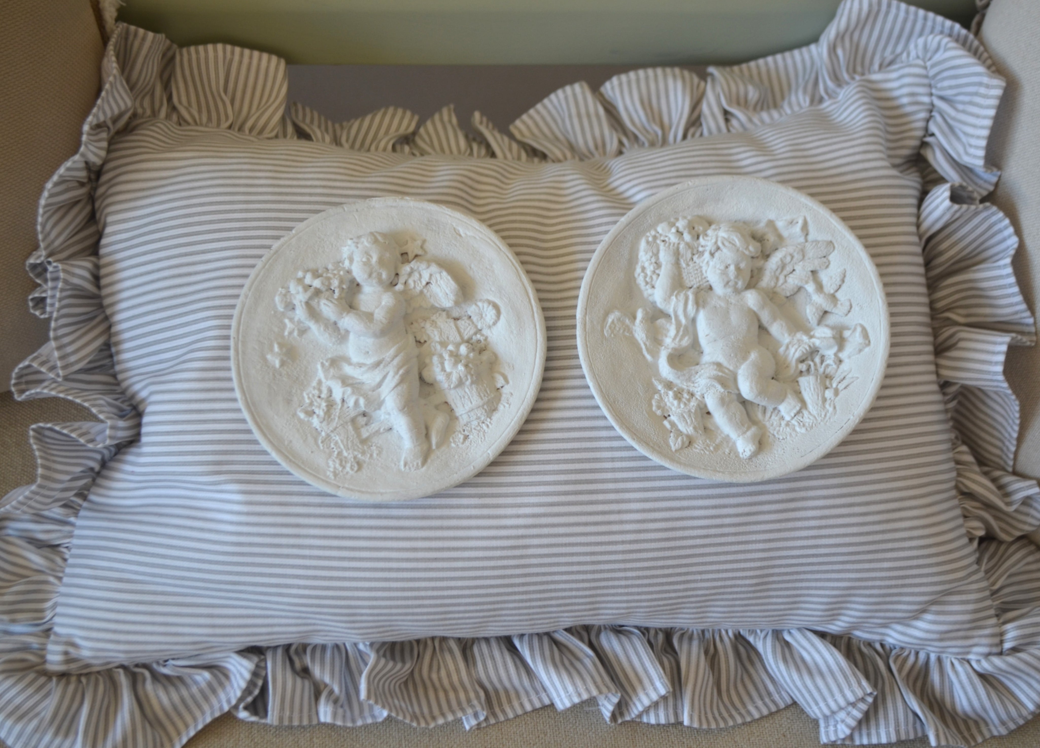 Figuras religiosas decorativas : Juego de 2 angelitos Blanc - Regalo Bautizo y Primera Comunión