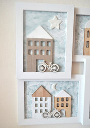  Detalle cuadro infantil casita de madera en tonos blanco y beige Lily Garden & deco