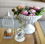 Macetero de resina blanco pintado estilo vintage romántico, decora cualquier espacio con delicadeza y personalidad Lily Garden & deco