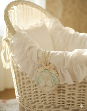 Petit Medallion : Medallones de Angelitos de la guarda y Virgen para la cuna o coche
