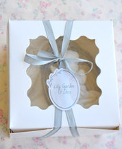 Regalo_para_recien_nacidos_medallon_Angel_de_la_Guarda_Lily_Garden_deco