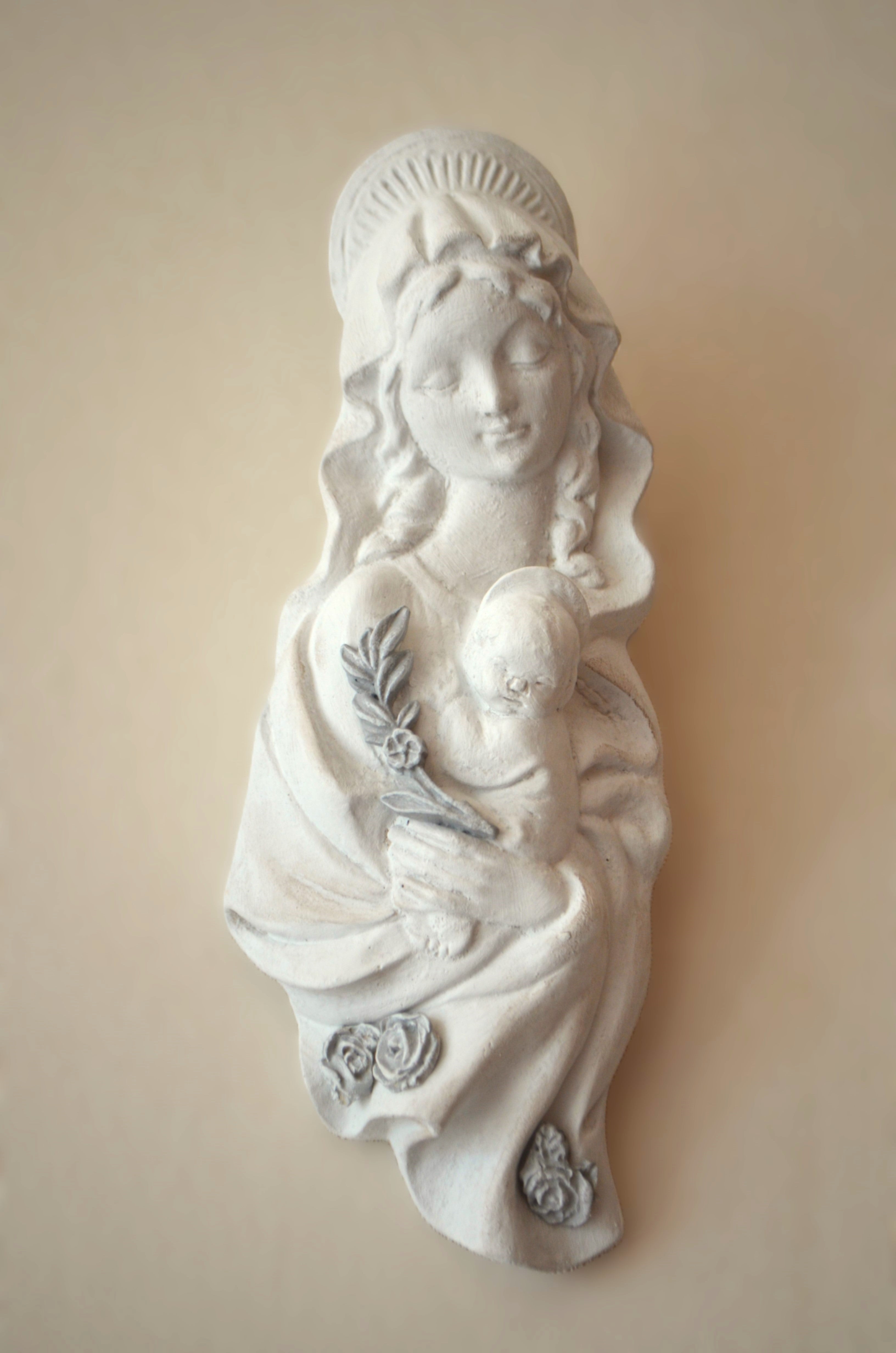 Figura religiosa decorativa Dulce Virgen - Regalo Bautizo y Primera Comunión